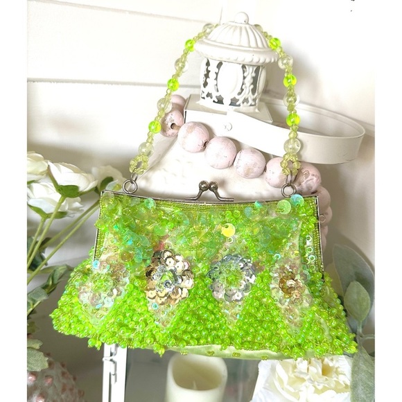 Y2K early 2000’s lime green beaded handbag - Picture 1 of 2